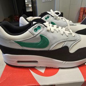 Nike Air Max 1 Black Stadium Green Unisex LfieStyle Casual Shoes FN6952-100 10.5